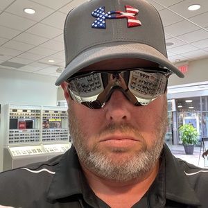 Meet your Posher, Jason